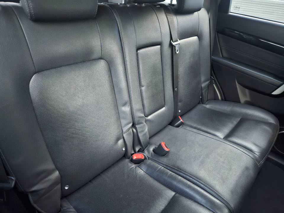 2013 Holden Captiva LTZ easy finance 10.jpg